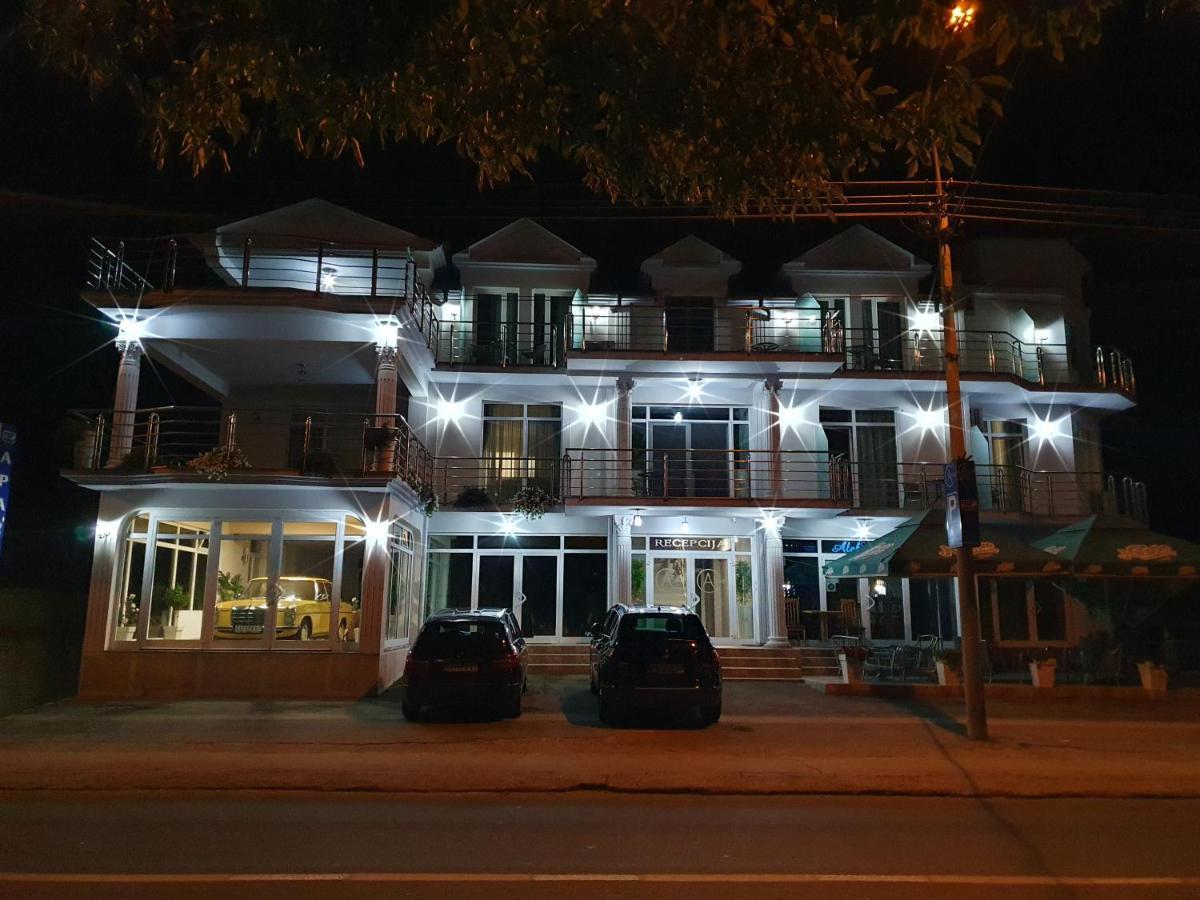 A Klub Apartmani Mrcajevci Exterior foto