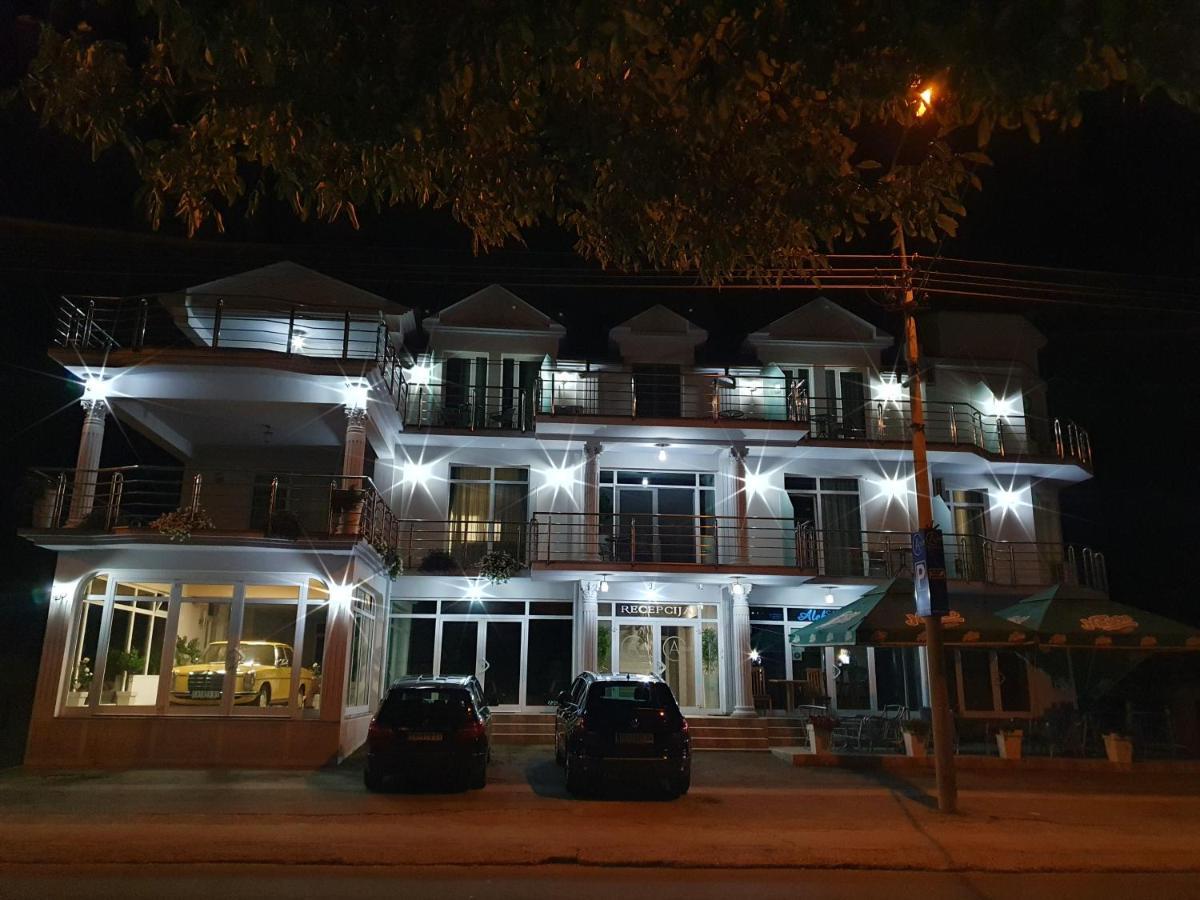 A Klub Apartmani Mrcajevci Exterior foto