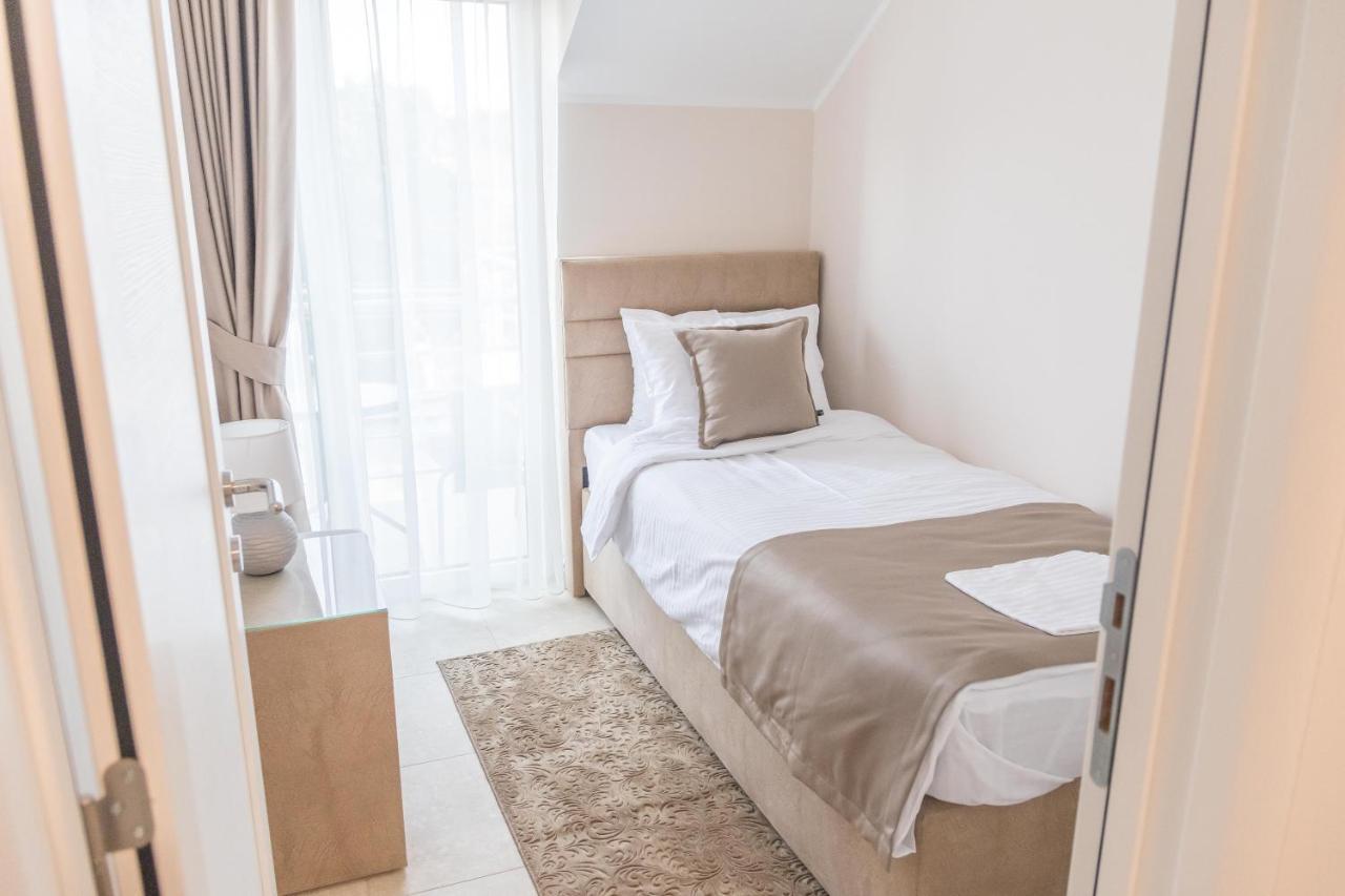 A Klub Apartmani Mrcajevci Exterior foto
